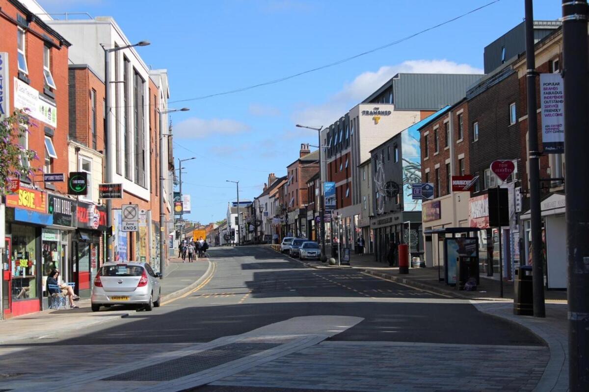 Two Bedroom Apartment, Free Parking, Close To Uclan And Free Wifi Preston  Exterior foto